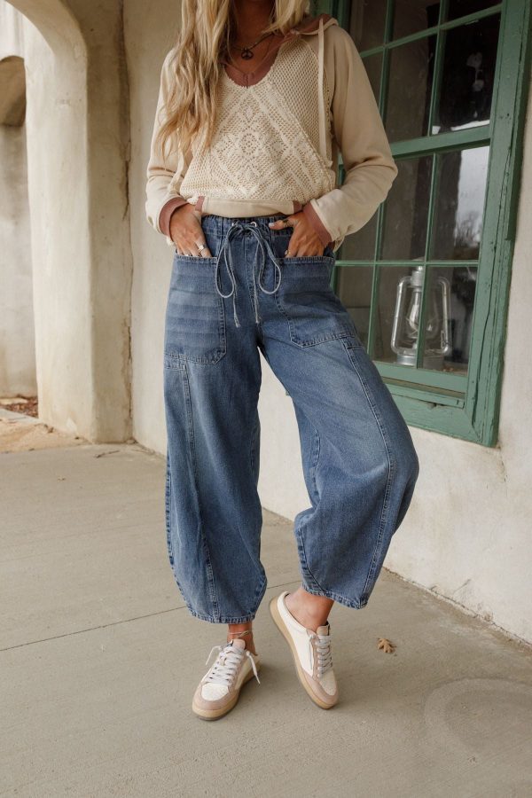 Above It All Barrel Jeans - Medium Wash For Discount - Image 3